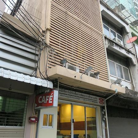 Hotel Cb Ekkamai à Bangkok Extérieur photo