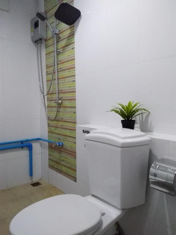 Hotel Cb Ekkamai à Bangkok Extérieur photo